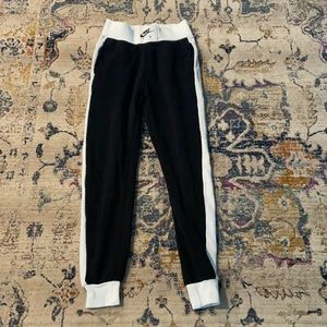 sweatpants